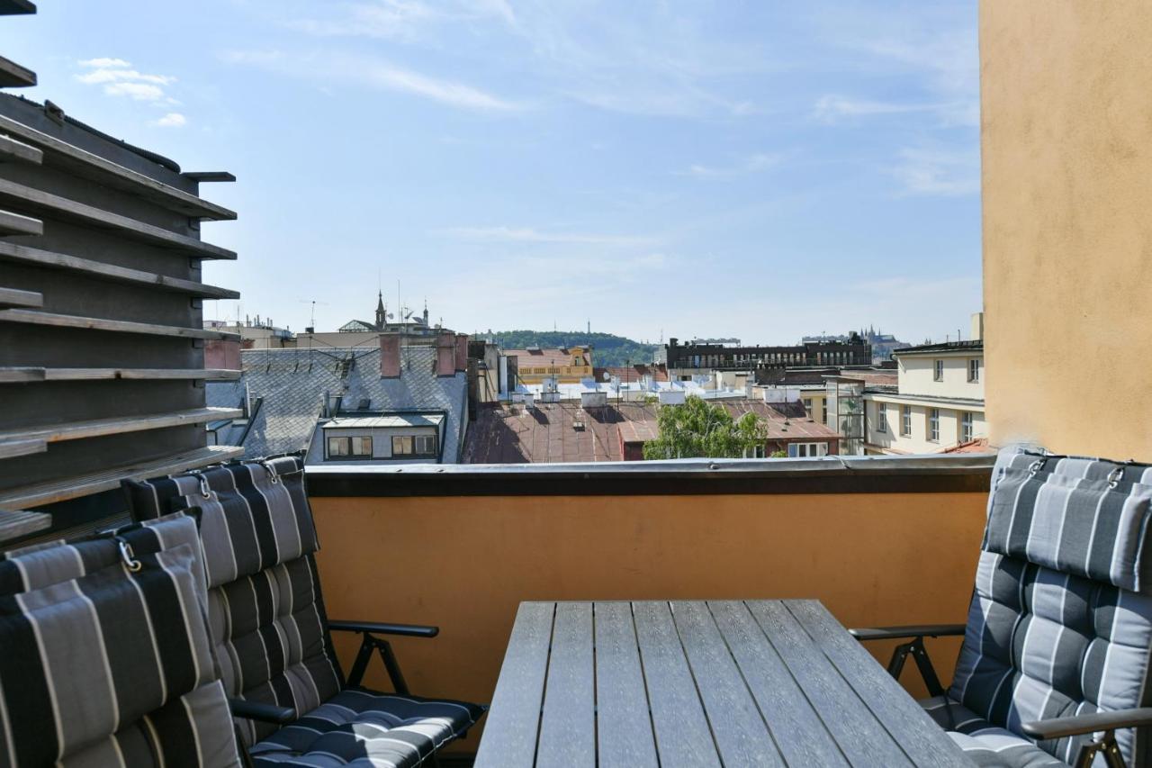 Luxury Penthouse With Sauna, Terrace, 250m2, 5bdrm, 3bthrm Praag