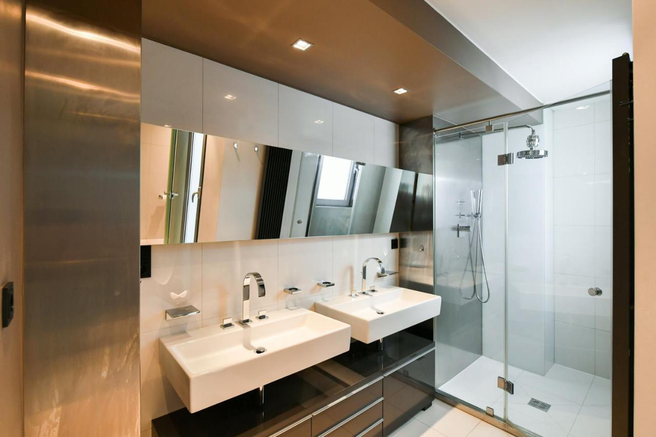 Appartement Luxury Penthouse With Sauna, Terrace, 250m2, 5bdrm, 3bthrm